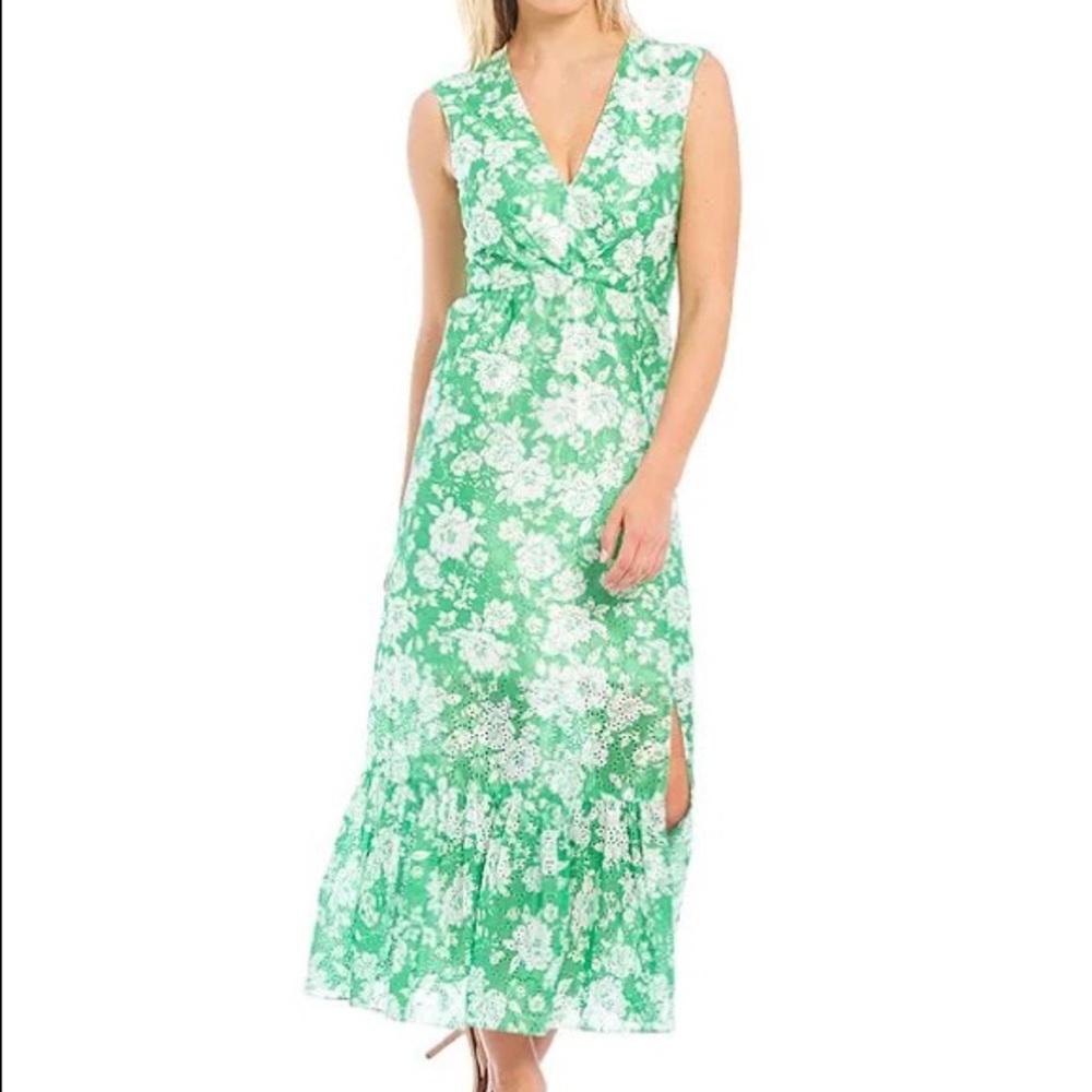 Sachin & Babi
Blair Eyelet Sleeveless V-Neck Floral Print Flounce Hem Side Slit